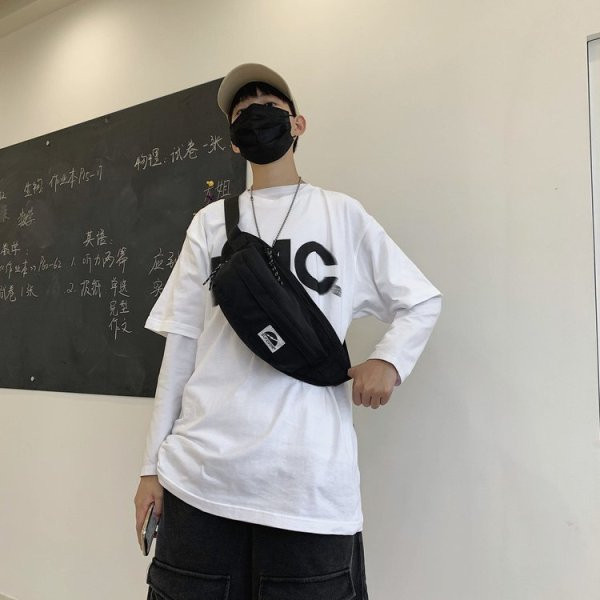 Alkalmi férfi válltáska cipzárral és textil fogantyúval