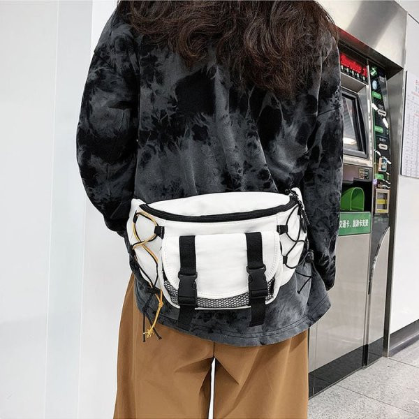 Ανδρική υφασμάτινη τσάντα με μακριά λαβή και τσέπες