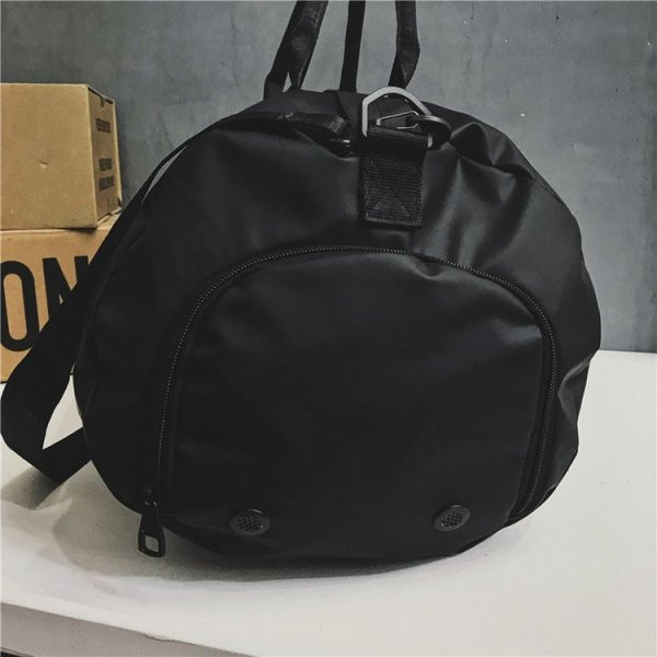 Ανδρική καθημερινή τσάντα με μακρές και κοντές λαβές κατάλληλη για ταξίδια