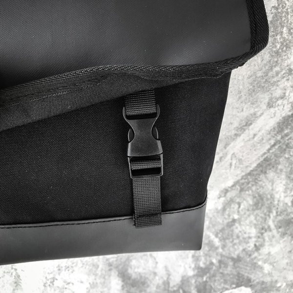 Vīriešu ikdienas soma ar kamuflāžas rakstu un garu rokturi