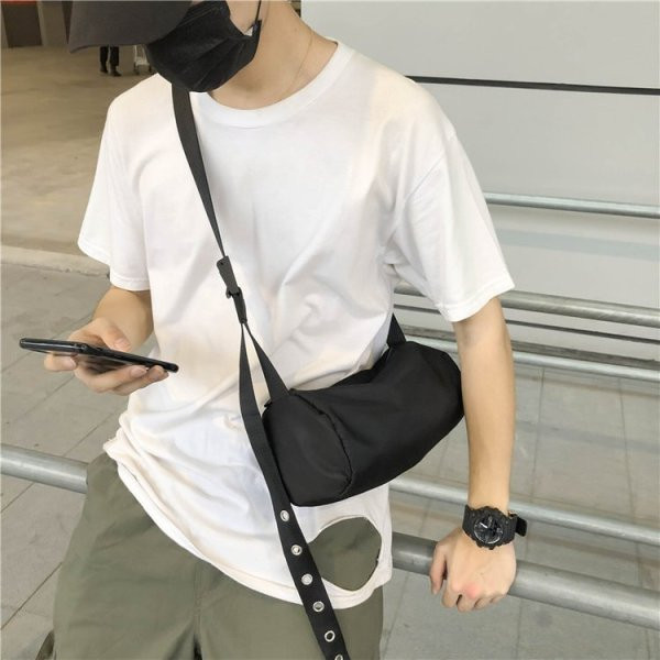 Musta värvi pika sangaga vabaaja meeste kott