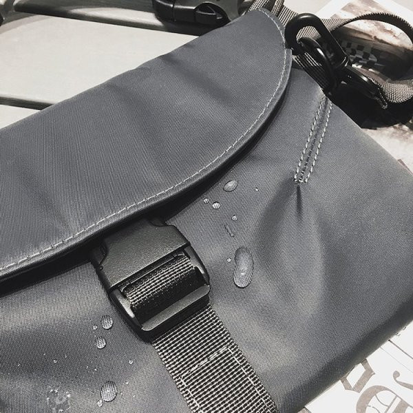 Ikdienas vīriešu soma ar gariem un īsiem rokturiem