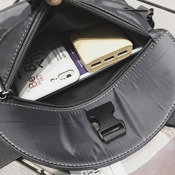 Ikdienas vīriešu soma ar gariem un īsiem rokturiem