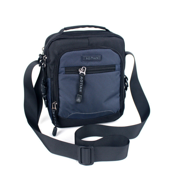 Lezser férfi válltáska textilből