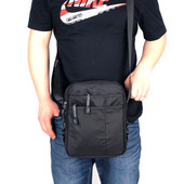 Vīriešu tekstila soma ar garu rokturi un rāvējslēdzēju