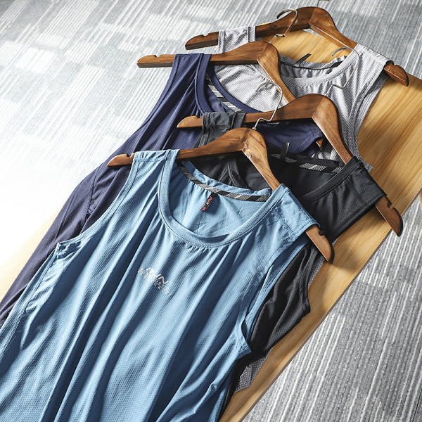 Sportinis vyriškas kvėpuojantis batviršis su užrašu