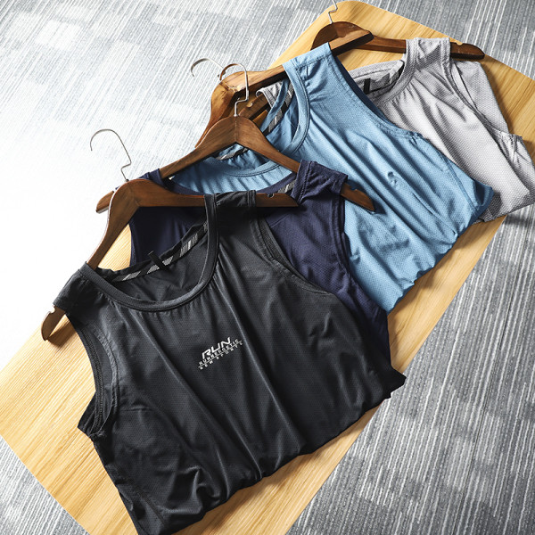 Sportinis vyriškas kvėpuojantis batviršis su užrašu