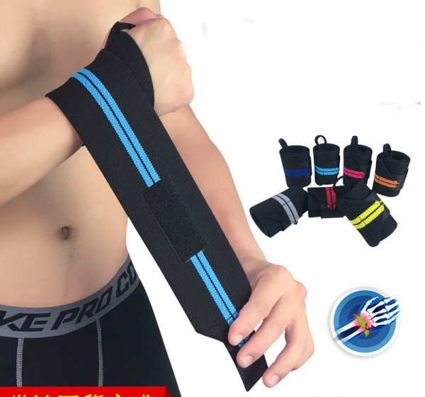 Regulējams pārsējs, lai aizsargātu plaukstas locītavu, ceļot svarus