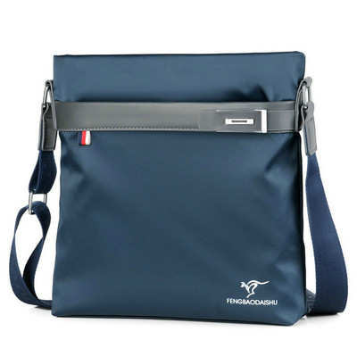 Férfi textiltáska hosszú füllel és cipzárral