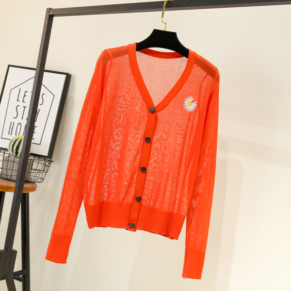 Μοντέρνα γυναικεία ζακέτα με κεντήματα και μακριά μανίκια