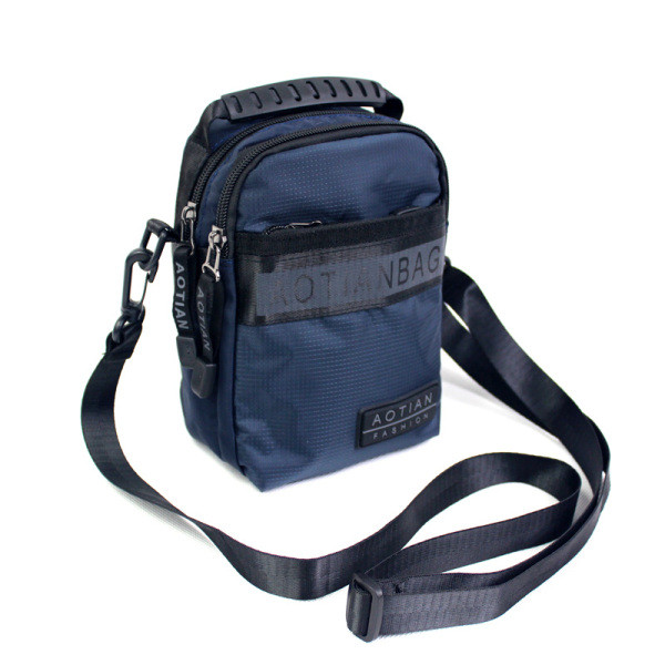 Lezser férfi textiltáska hosszú füllel