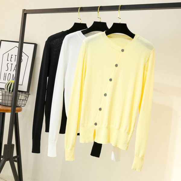 Vesta de dama cu inchidere asimetrica si maneci lungi