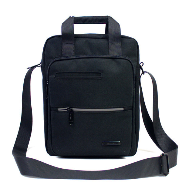 Meestele sobiv kahe sangaga meestekott