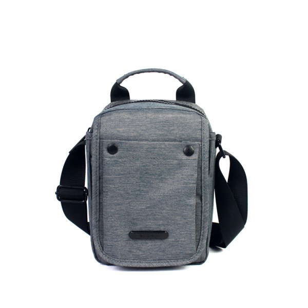 Moderna vīriešu soma ar tekstila rokturi