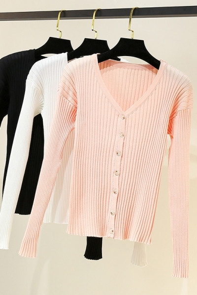 Sieviešu veste ar špica kakla izgriezumu un garām piedurknēm