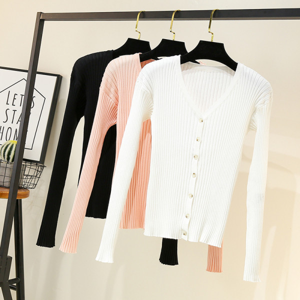 Sieviešu veste ar špica kakla izgriezumu un garām piedurknēm