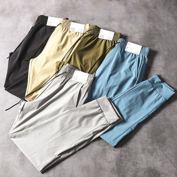 Gyorsan száradó férfi alkalmi nadrág gumival