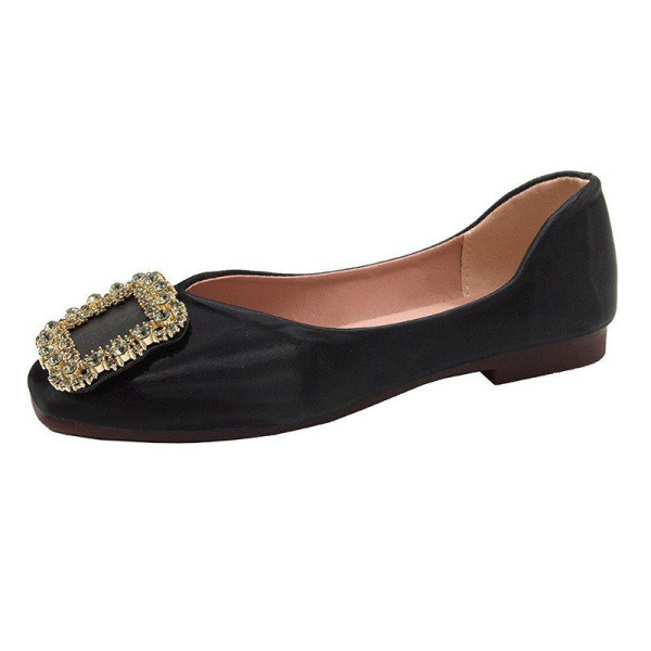 Sieviešu ikdienas apavi ar sprādzi un plakanu zoli