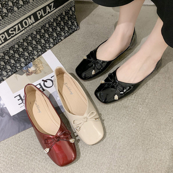 Naiste vabaajajalatsid ökonahast paelaga