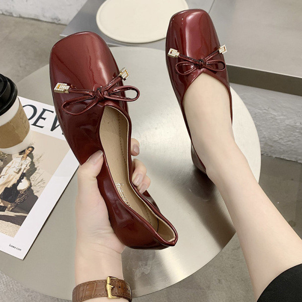 Naiste vabaajajalatsid ökonahast paelaga