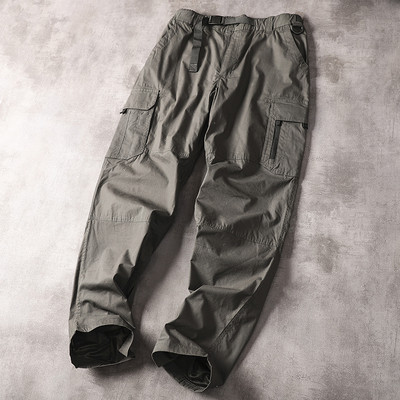 Vīriešu modernas bikses ar kabatām un jostu