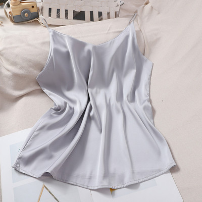 Lihtne õhukeste rihmadega naiste topp