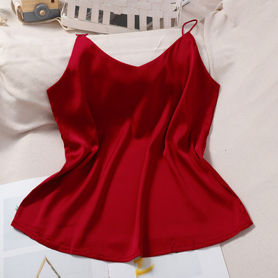 Lihtne õhukeste rihmadega naiste topp