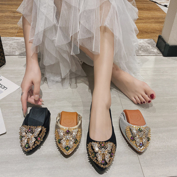 Női alkalmi cipő új modell kövekkel és lapos talppal