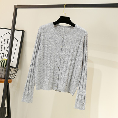 Moderna sieviešu veste ar apaļu kakla izgriezumu