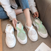 Jauni sieviešu ikdienas apavi baltā un zaļā krāsā