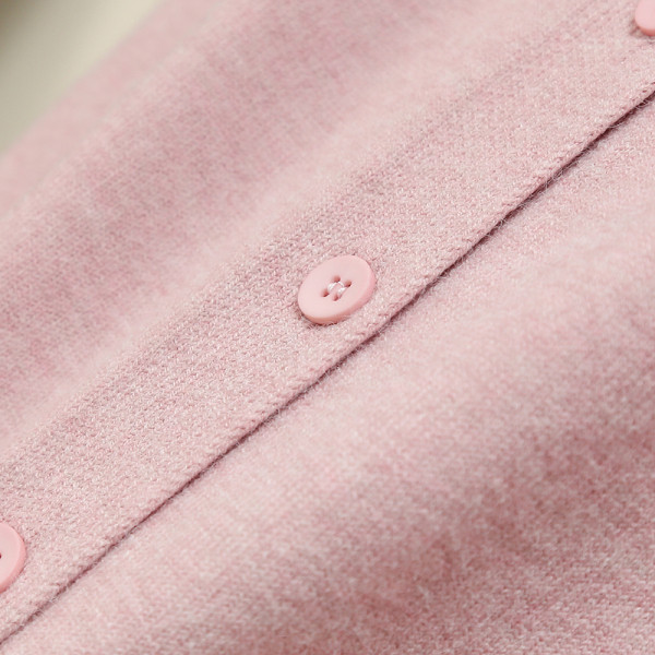 Ikdienas sieviešu veste - ar apaļu kakla izgriezumu un garām piedurknēm