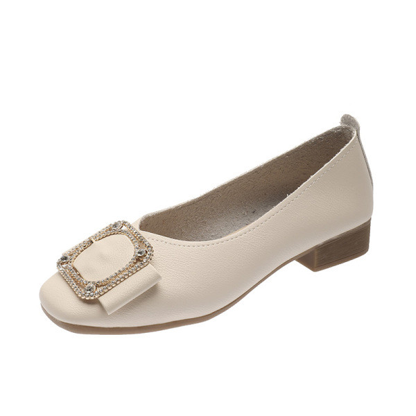 Kivide ja pandlaga naiste vabaajajalatsid