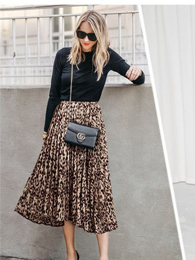 Μακρύ πλισέ φούστα με άνιμαλ πριντ