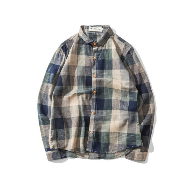 Moodne klassikalise krae ja nööpidega meeste särk