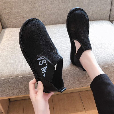 Sieviešu ikdienas apavi ar izšuvumu un plakanu zoli