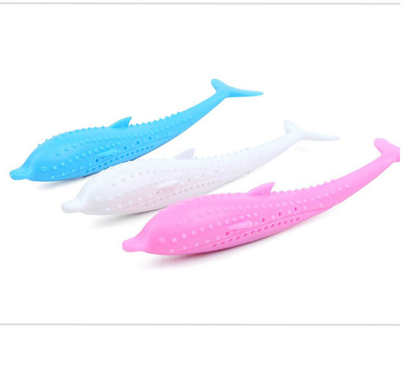 Kalakujuline silikoonmänguasi kassidele