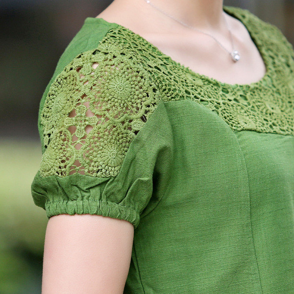 Naiste lühikeste varrukate ja pitsilise ülaosaga pluus mitmes värvitoonis oranž, helesinine, roheline ja Burgundia