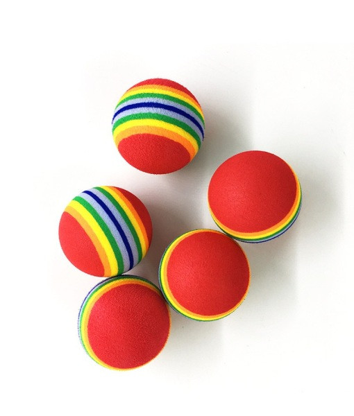 Szórakoztató játéklabda macskáknak