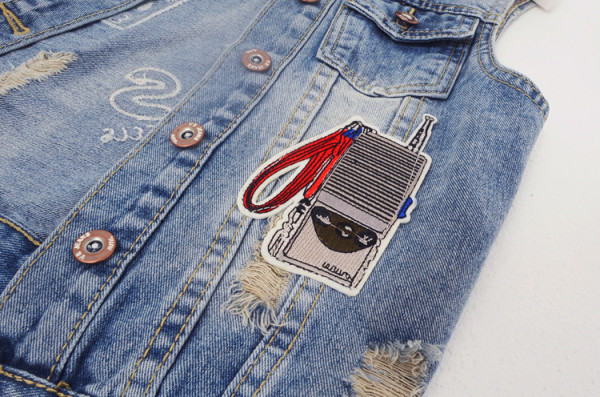 Γυναικεία ζακέτα casual με κέντημα και κλασικό κολάρο