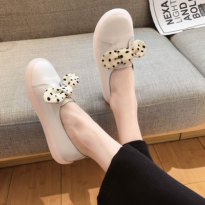 Casual γυναικεία παπούτσια με κορδέλα και επίπεδη σόλα