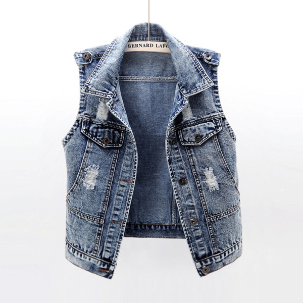 Γυναικείο κοντό γιλέκο τζιν με τσέπες και σκισμένα μοτίβα