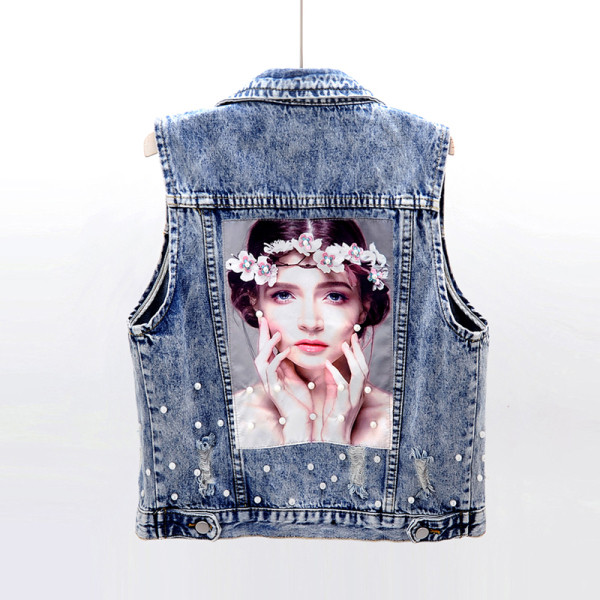 Moderna sieviešu džinsa īsā jaka ar pērlēm un aplikācijām