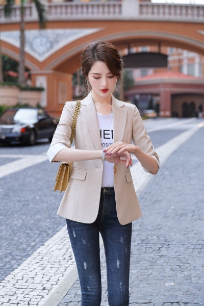 Uue mudeliga liibuv naiste jope 3/4 varrukatega