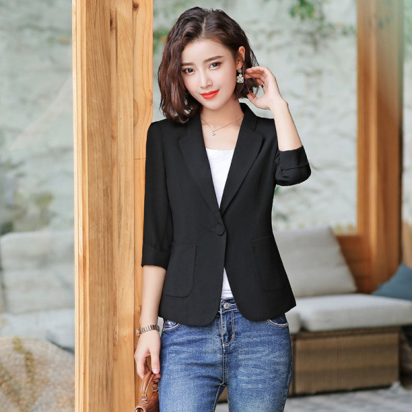 Μοντέρνο γυναικείο σακάκι με 3/4 μανίκια και τσέπες