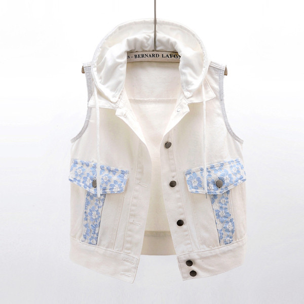 Vestă de damă, lejeră, scurtă din denim, cu glugă și broderie pe buzunare