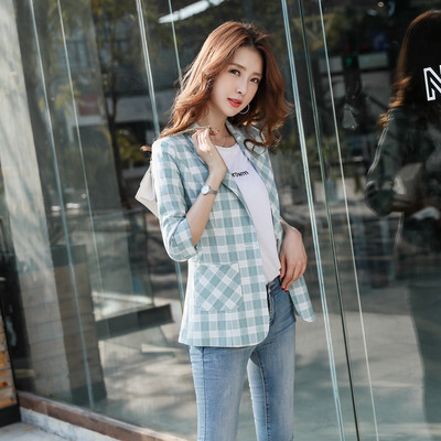 Sportlik ja elegantne taskutega naiste ruuduline jakk