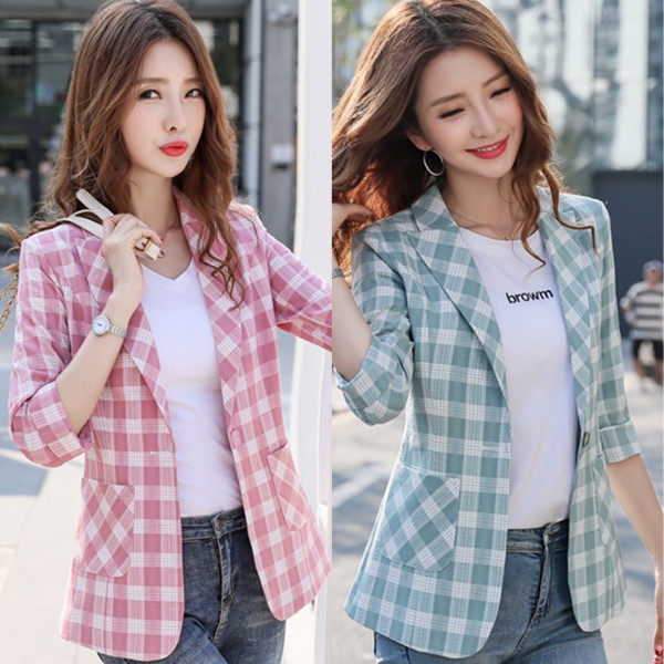 Sportlik ja elegantne taskutega naiste ruuduline jakk