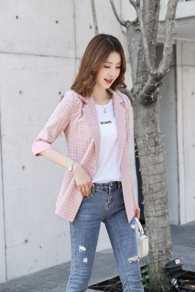 Ruuduline sportlik-elegantne 3/4 varrukatega naiste jakk