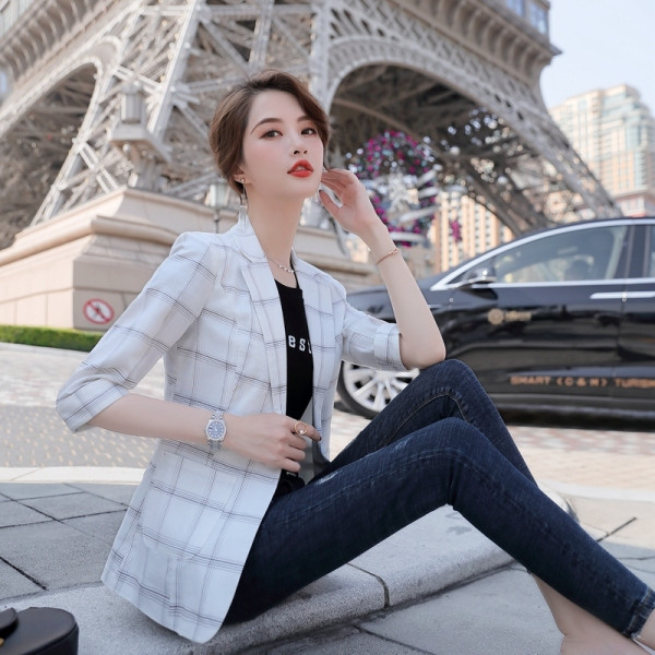 Geaca dama in carouri model nou cu buzunare