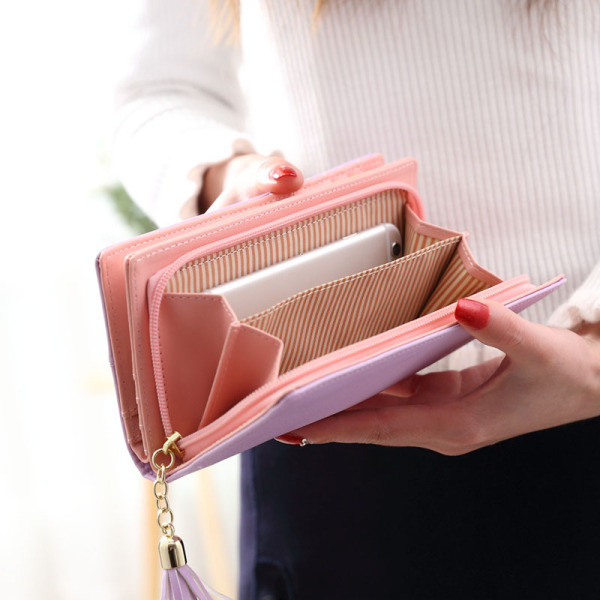 Portofel de dama cu panglica si ciucuri